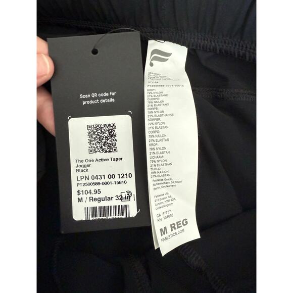 NWT Fabletics The One Active Taper Jogger Black Size Medium/ 32” - Picture 3 of 7